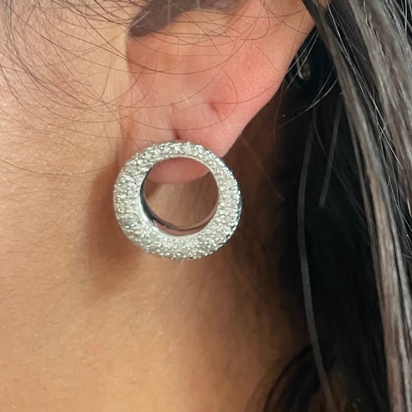 Silver Round Cluster CZ - Picture 4 of 7